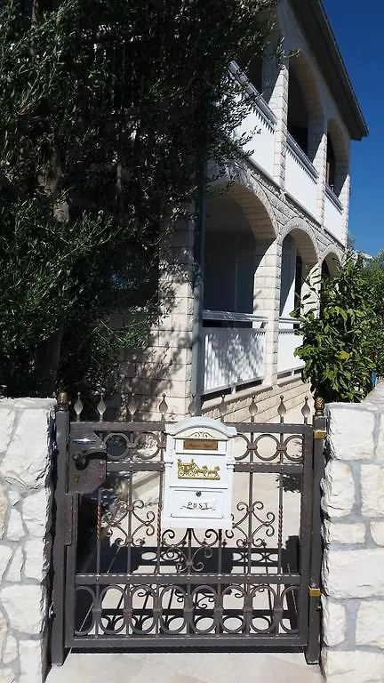 Apartment Elena Trogir
