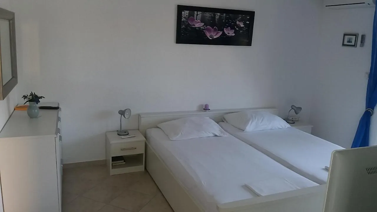 Apartment Elena Trogir