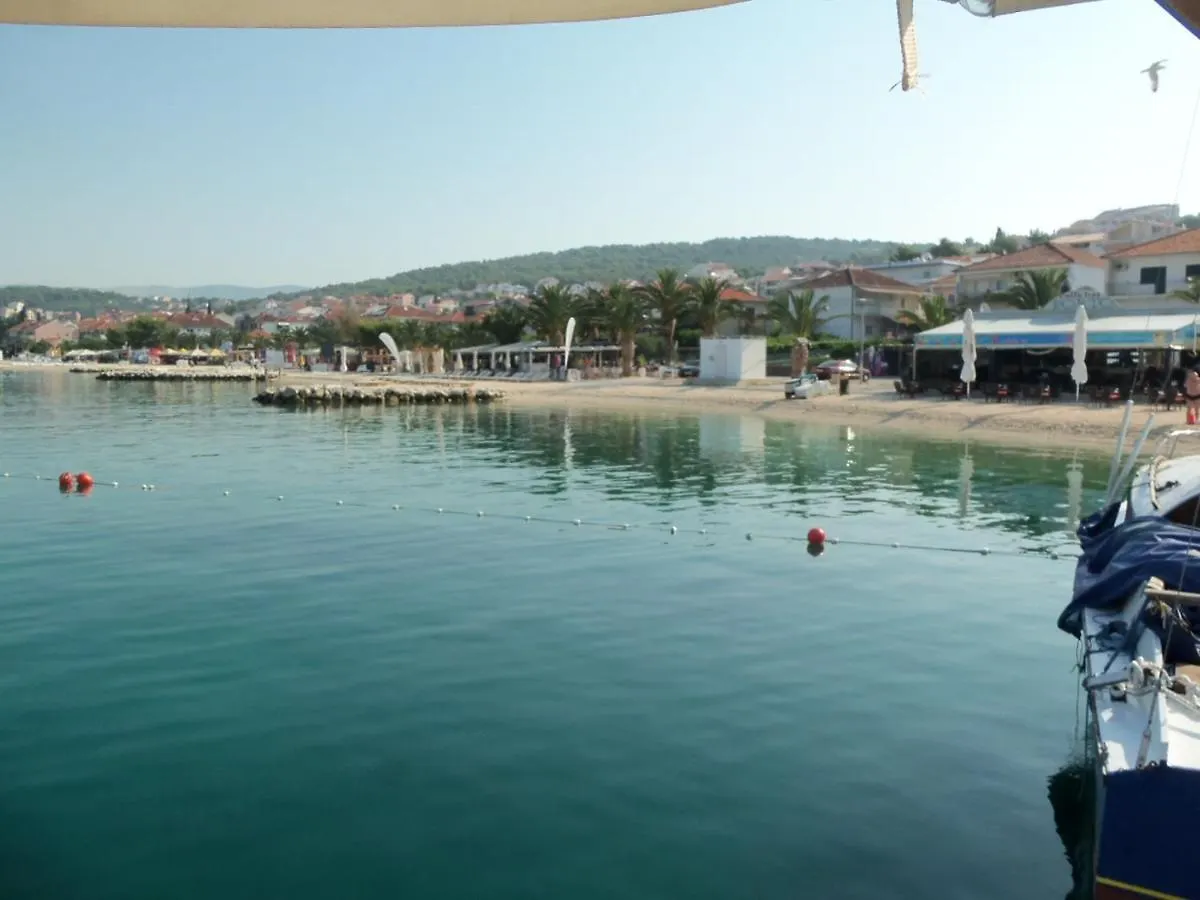 Apartment Elena تروغير